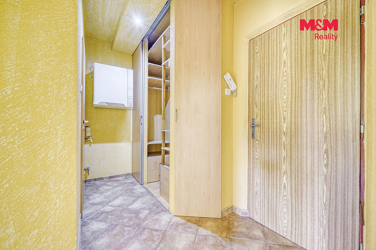 Pronájem bytu 1+1 38 m² – fotografie 2