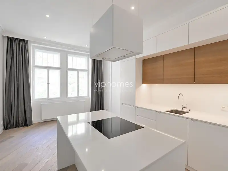 Pronájem bytu 2+kk 54 m², Praha – náhled fotky 3