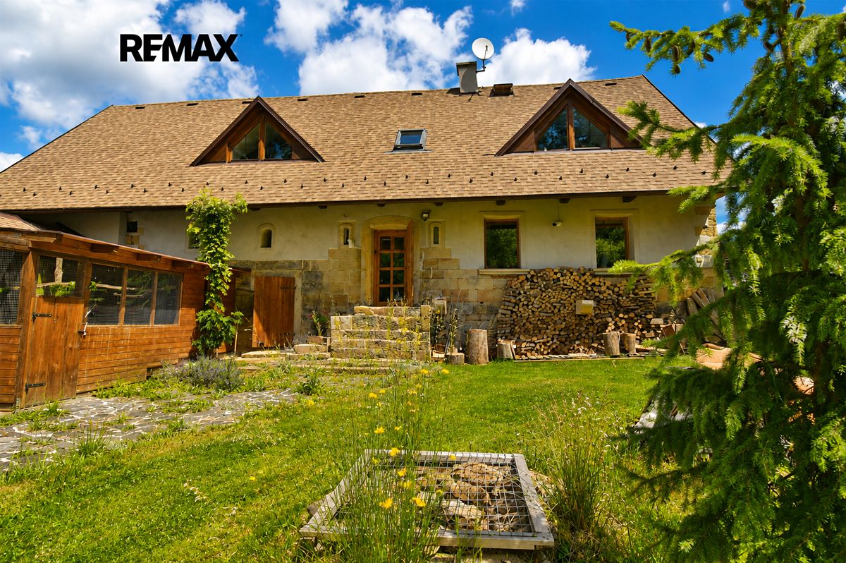 Prodej rodinného domu 140 m², pozemek 15000 m² – fotografie 3