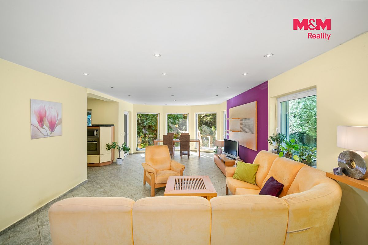 Prodej rodinného domu 130 m², pozemek 1723 m² – fotografie 2