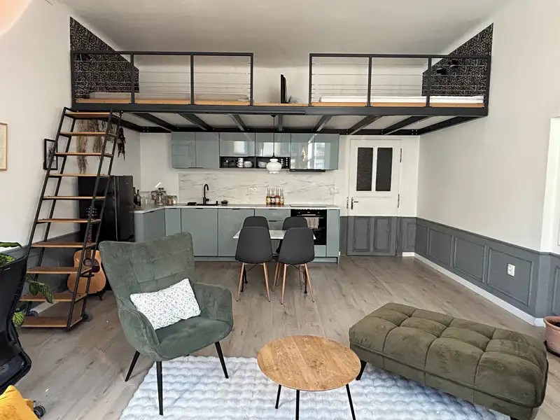 Prodej bytu 1+kk 41 m², Praha – náhled fotky 2