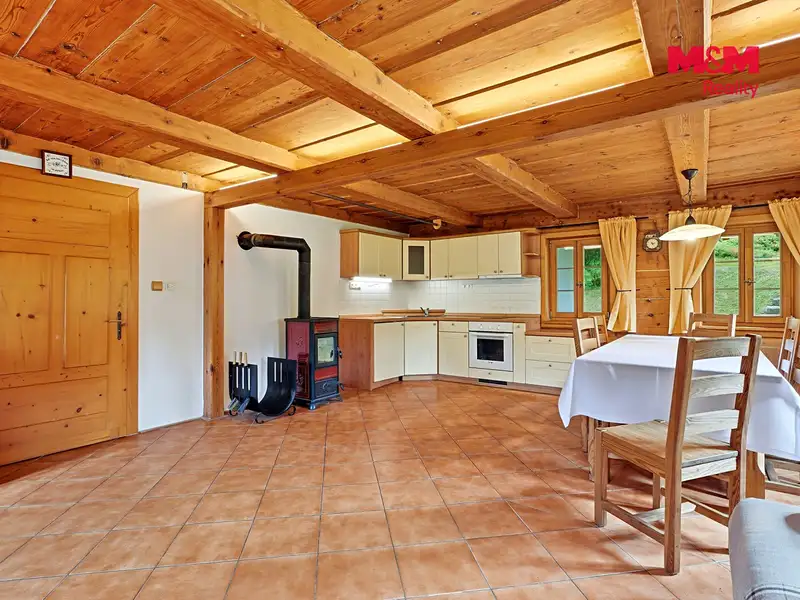 Prodej rodinného domu 236 m², pozemek 1739 m², Mařenice – náhled fotky 2
