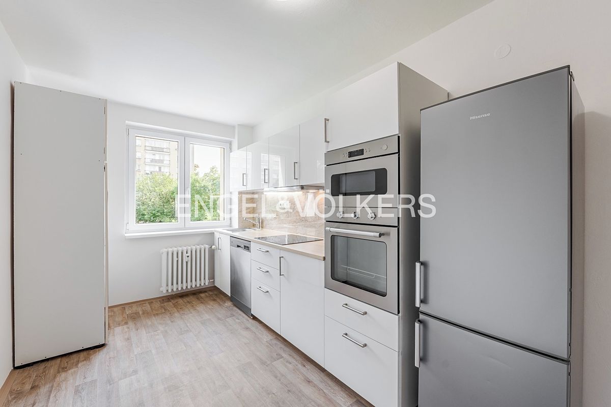 Pronájem bytu 3+1 71 m² – fotografie 2
