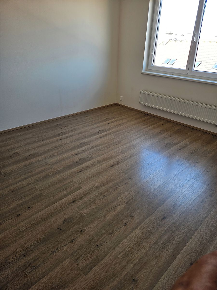 Pronájem bytu 1+kk 24 m² – fotografie 3