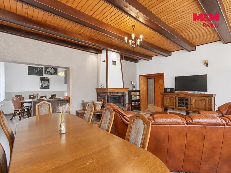 Prodej rodinného domu 300 m², pozemek 1450 m², Město Albrechtice – náhled fotky 2
