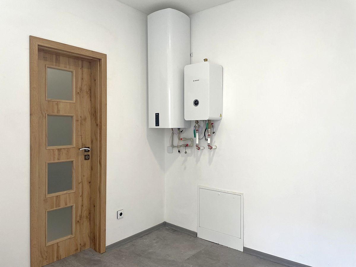 Pronájem bytu 2+kk 48 m² – fotografie 3