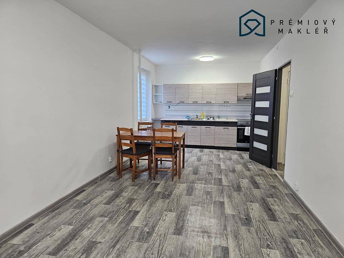 Pronájem bytu 2+kk 52 m² – fotografie 2