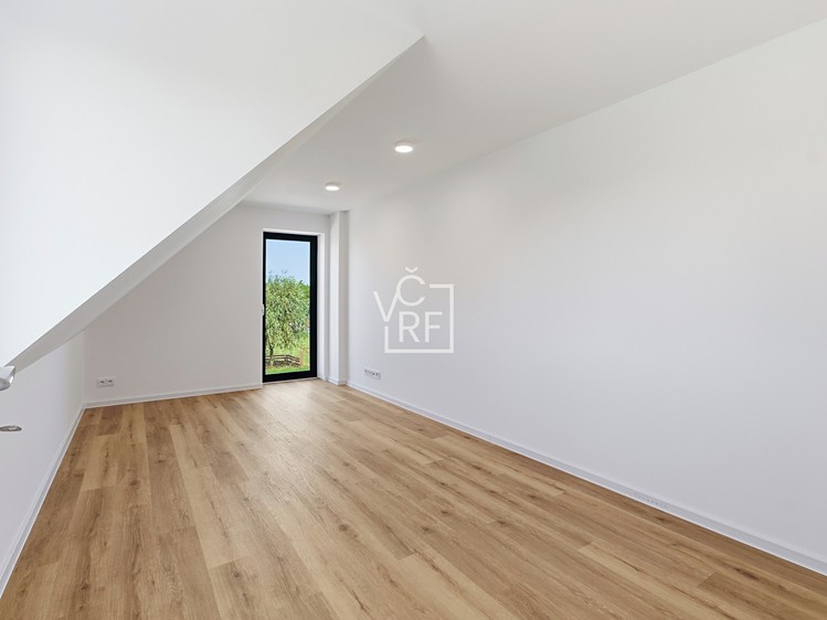 Pronájem domu, 148 m² (15 z 39)
