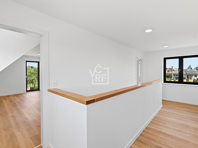 Pronájem domu, 148 m² (18 z 39)