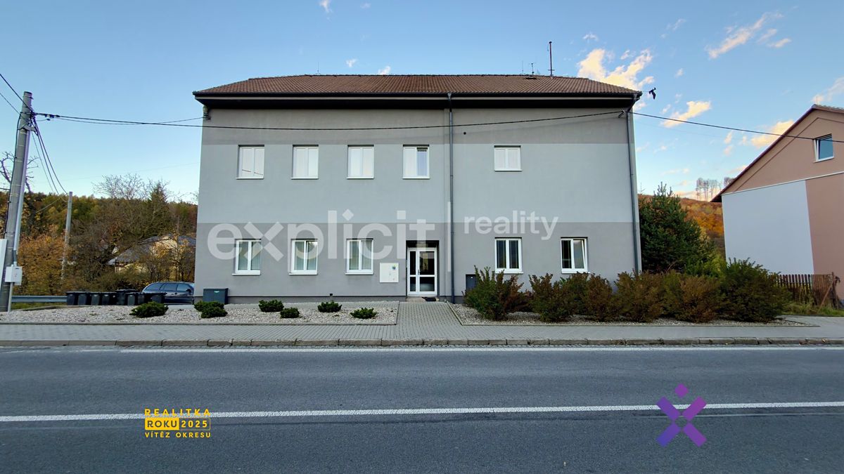 Pronájem bytu 2+kk 38 m² – fotografie 2