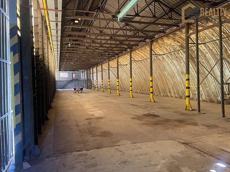 Pronájem skladového prostoru 700 m² – fotografie 3