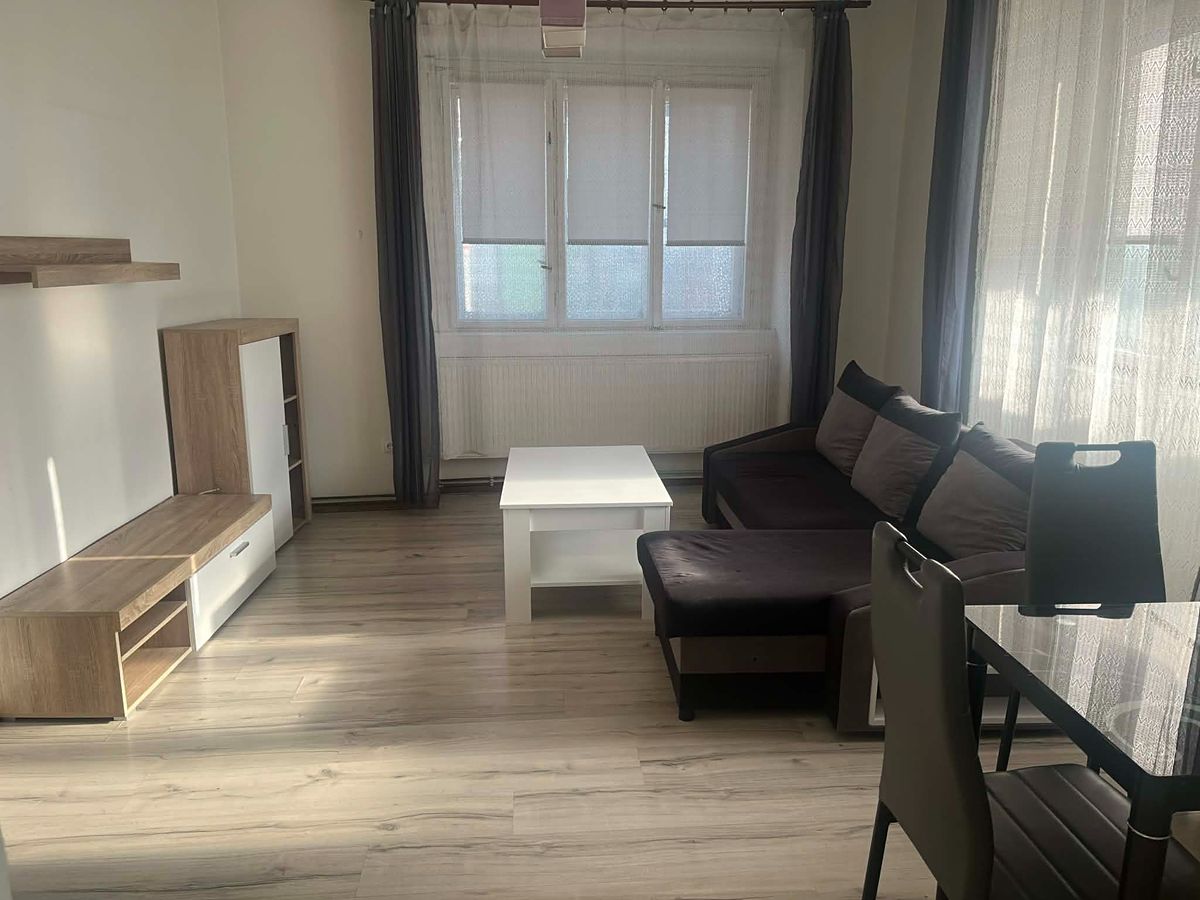 Pronájem bytu 2+kk 50 m² – fotografie 2