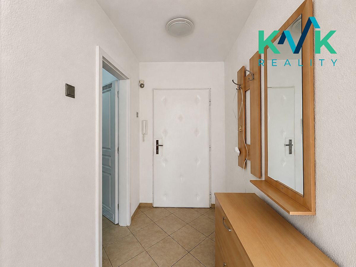Pronájem bytu 2+1 74 m² – fotografie 4