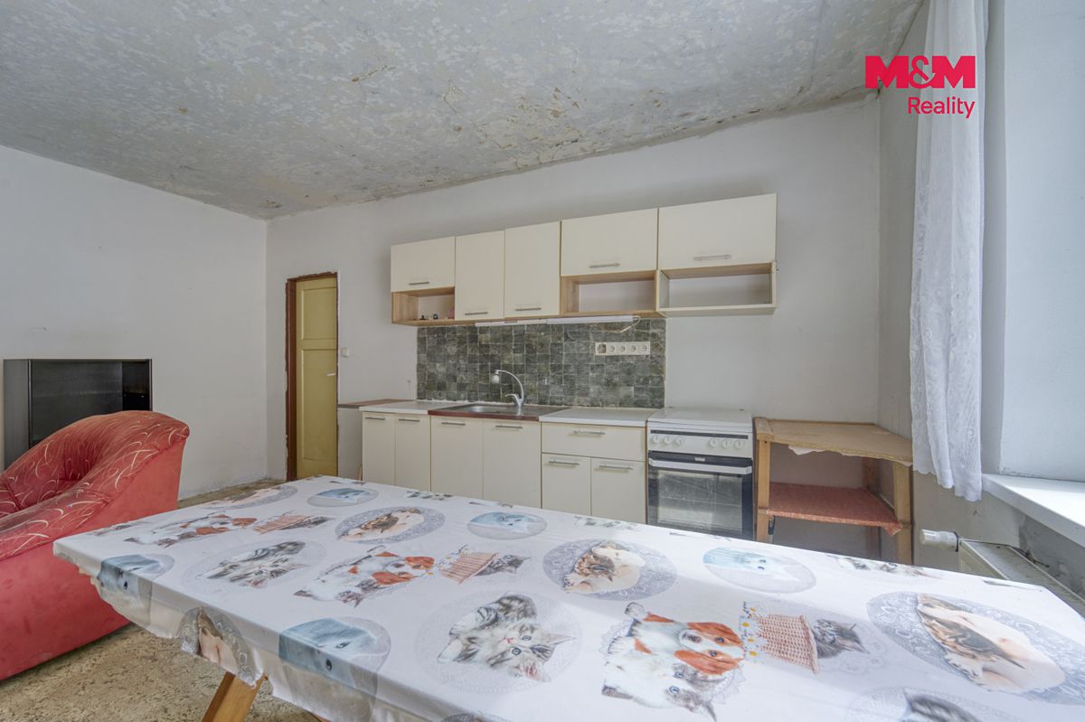 Prodej rodinného domu 94 m², pozemek 1032 m² – fotografie 3