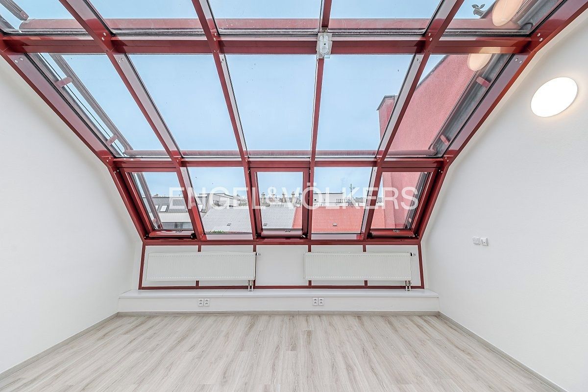 Pronájem bytu 4+1 80 m² – fotografie 3