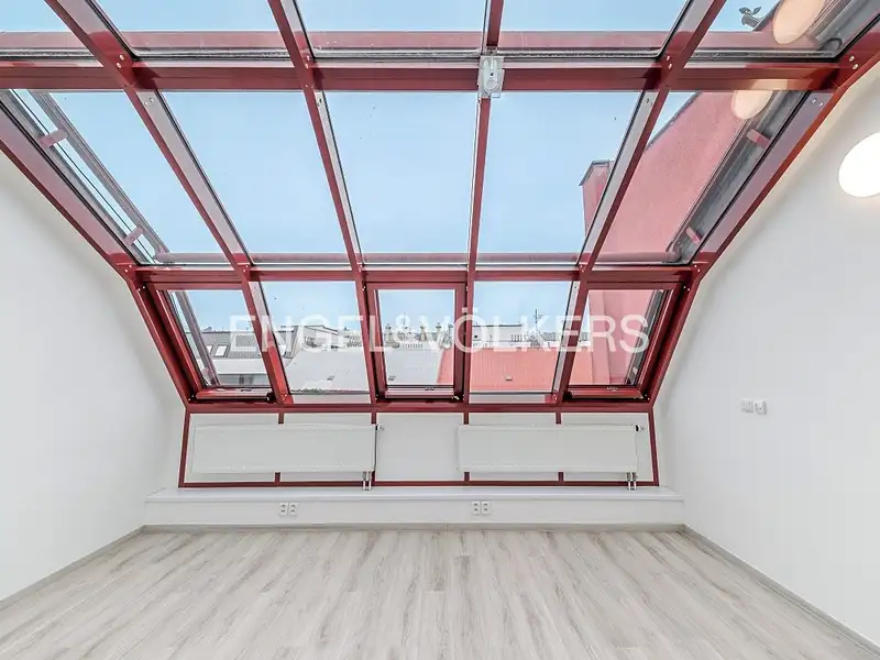 Pronájem bytu 4+1 80 m², Praha – náhled fotky 3