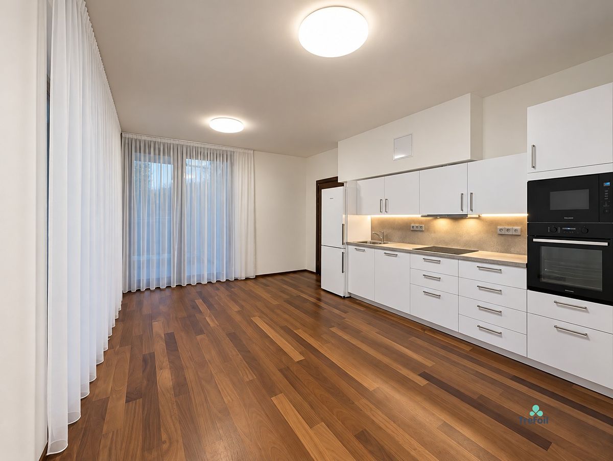 Pronájem bytu 2+kk 72 m² – fotografie 2