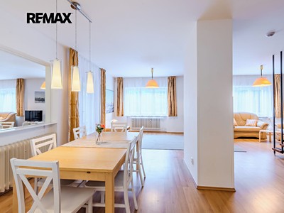Prodej  rodinného domu 244 m², pozemek 316 m²