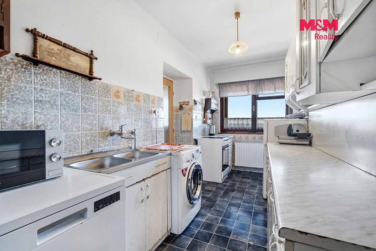Prodej rodinného domu 180 m², pozemek 2665 m² – fotografie 5