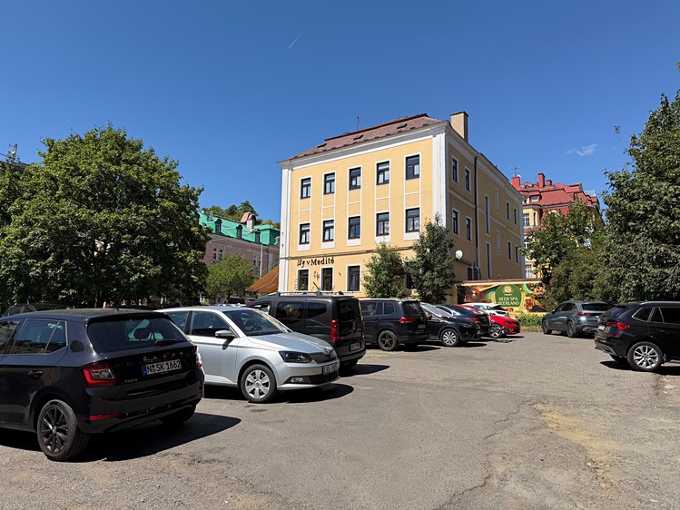 Комерційне приміщення на продаж, 868 м² (21 з 26)