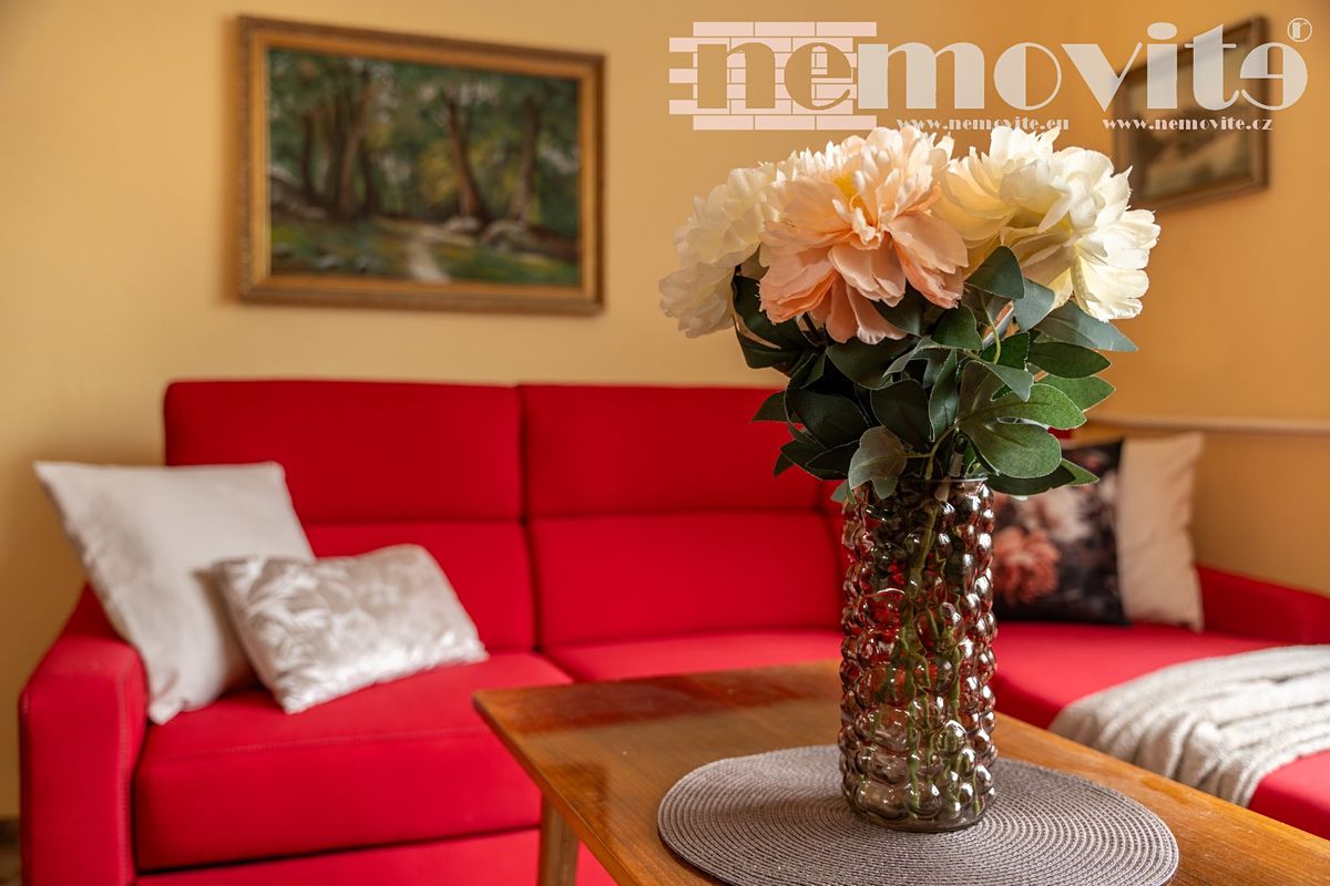 Prodej rodinného domu 153 m², pozemek 961 m² – fotografie 5