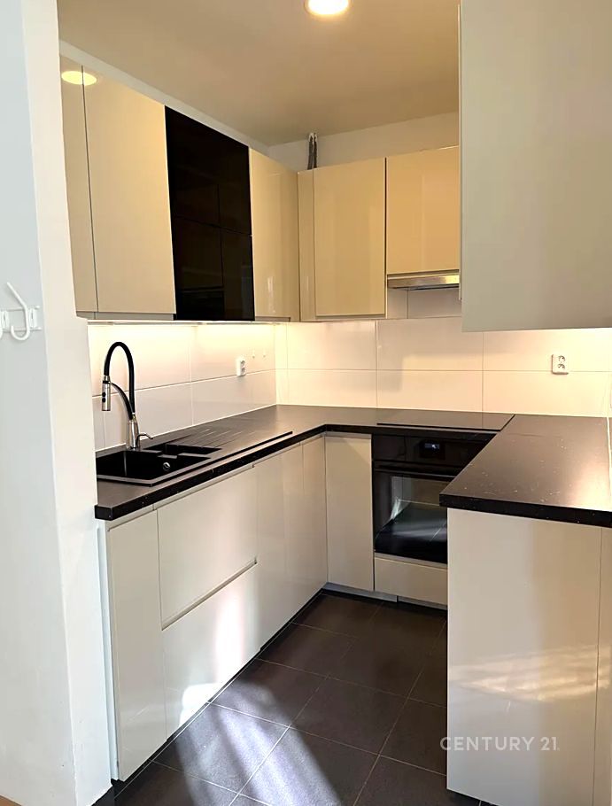 Pronájem bytu 2+1 63 m²