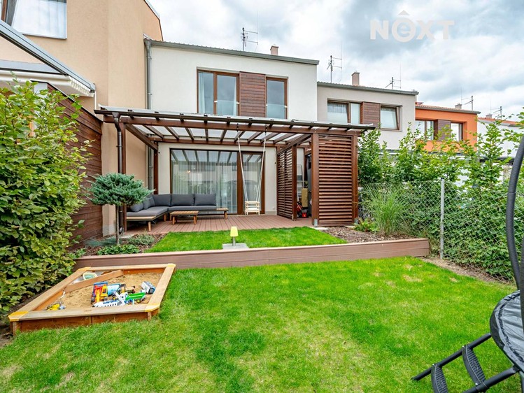 Prodej domu, 101 m² (1 z 48)