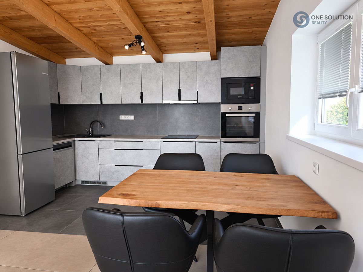 Pronájem rodinného domu 95 m², pozemek 284 m² – fotografie 3
