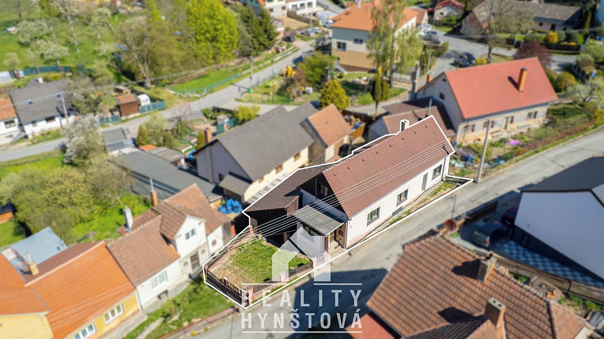 Prodej rodinného domu 88 m², pozemek 317 m² – fotografie 2