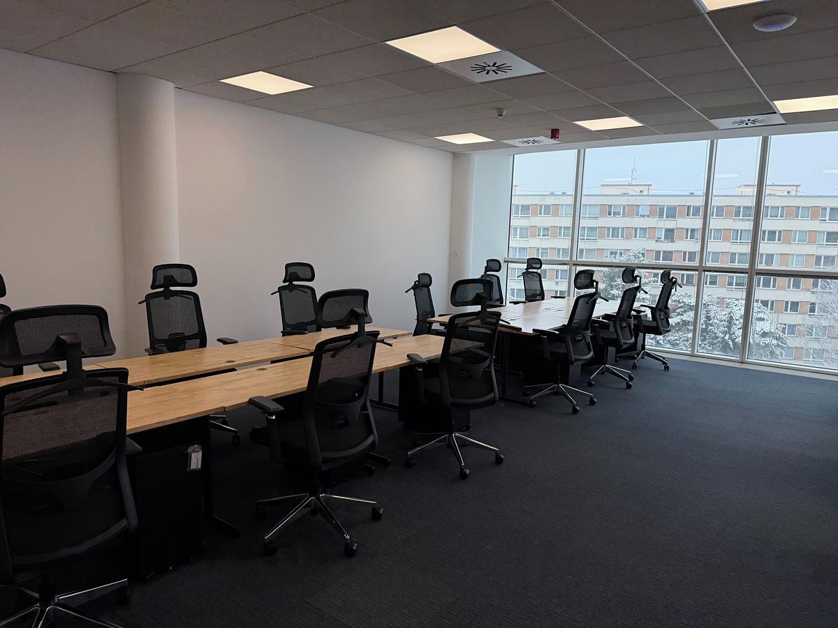 Pronájem kanceláře 490 m² – fotografie 3