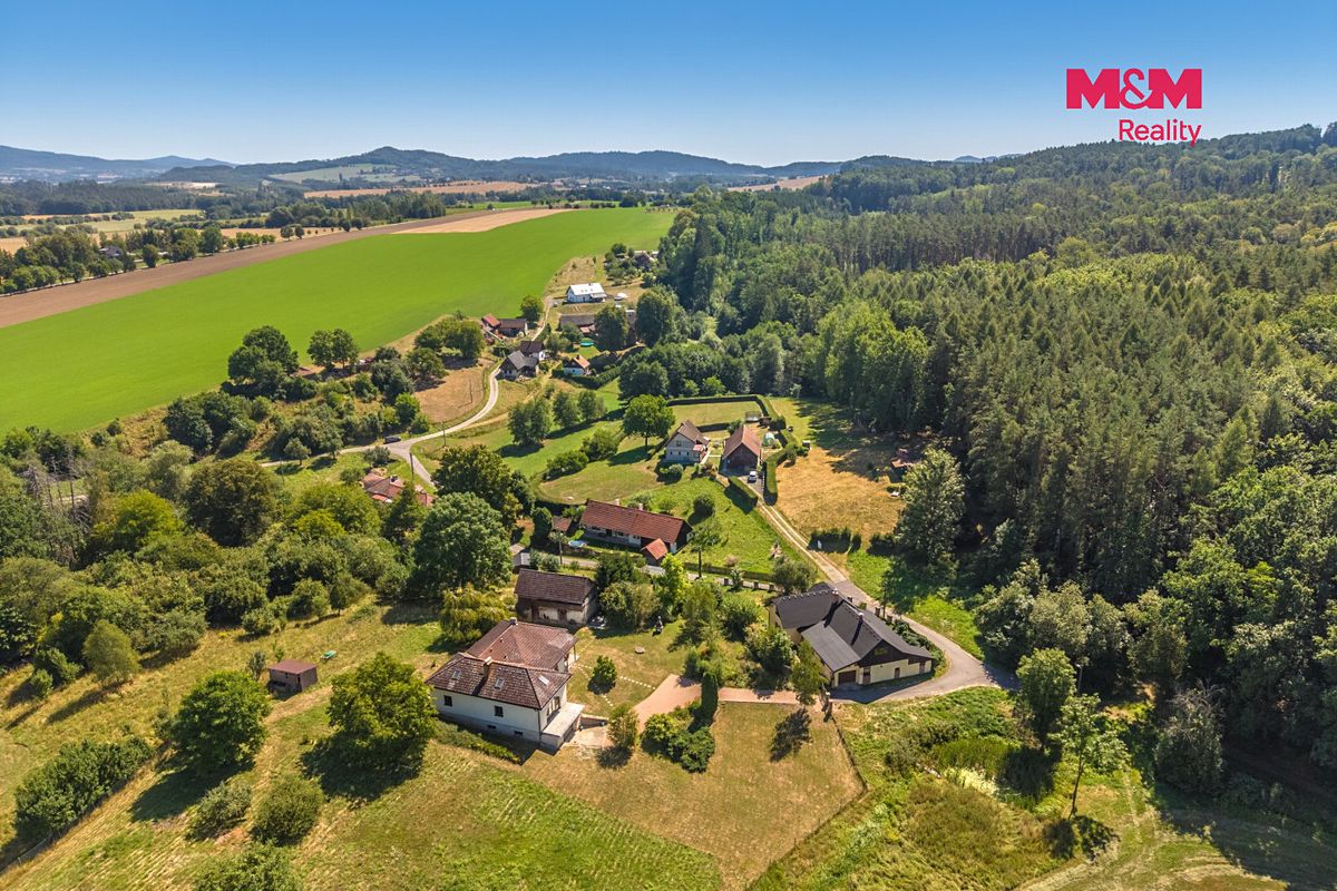 Prodej stavebního pozemku 1276 m² – fotografie 2