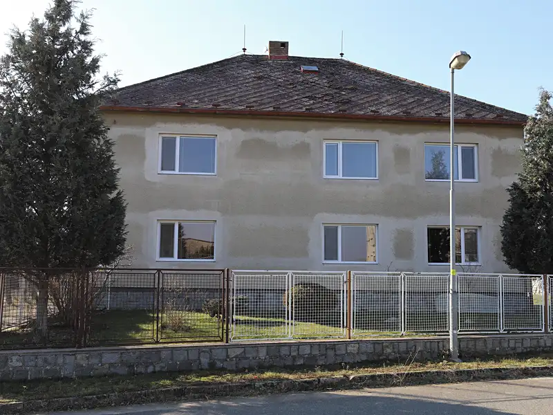 Prodej rodinného domu 280 m², pozemek 980 m², Rosice – náhled fotky 2