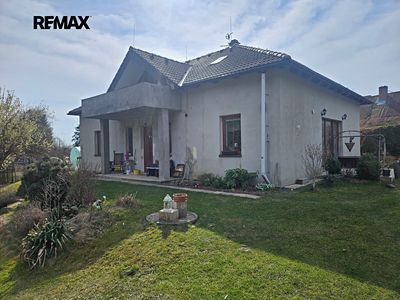 Prodej rodinného domu 229 m², pozemek 453 m²