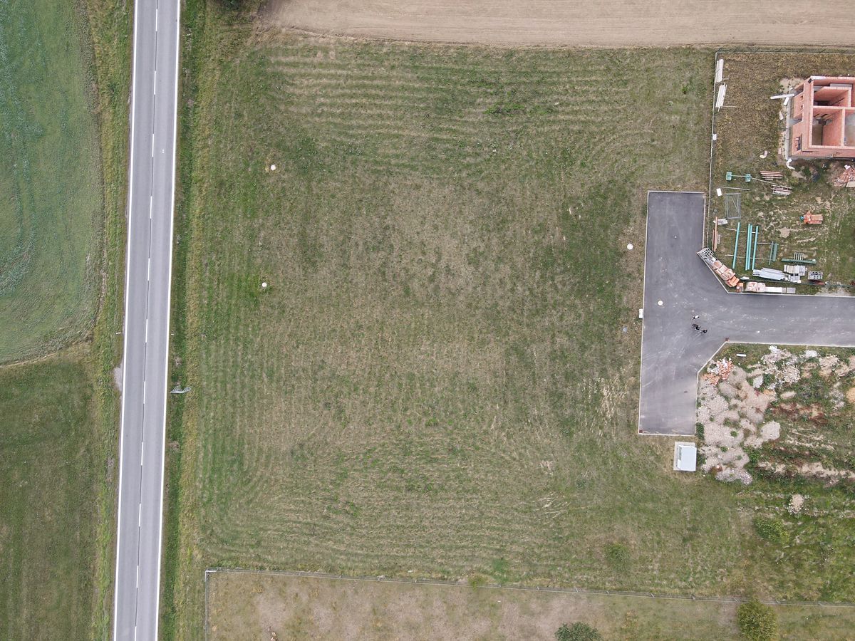 Prodej komerčního pozemku 5209 m² – fotografie 2