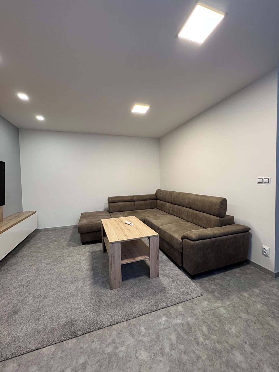 Pronájem bytu 1+kk 40 m²