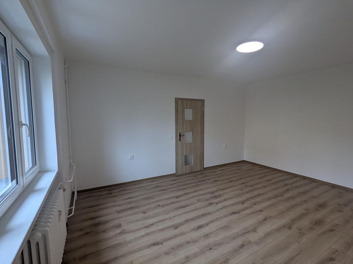 Pronájem bytu 2+kk 53 m² – fotografie 5