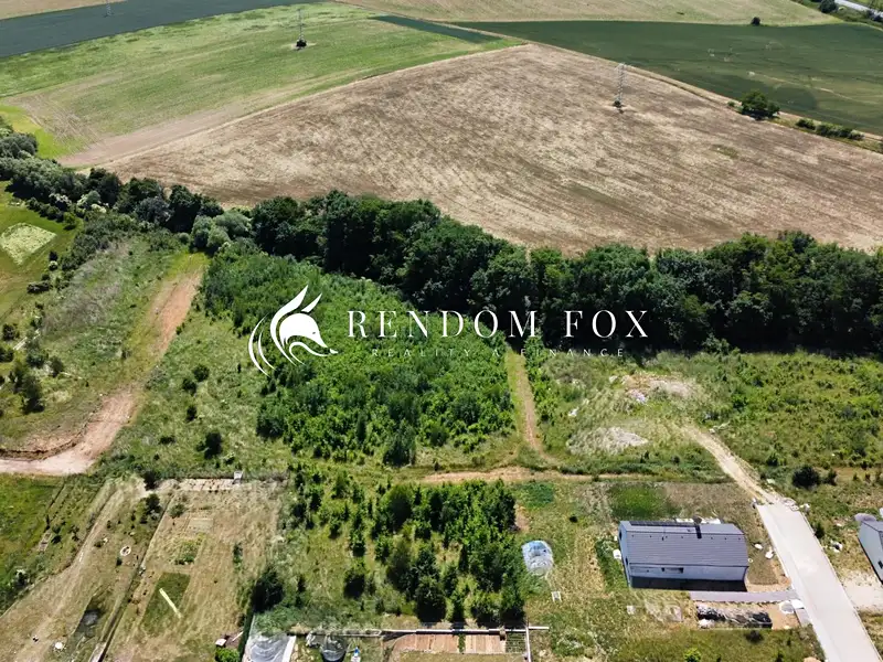 Prodej stavebního pozemku 750 m², Kravsko – náhled fotky 1