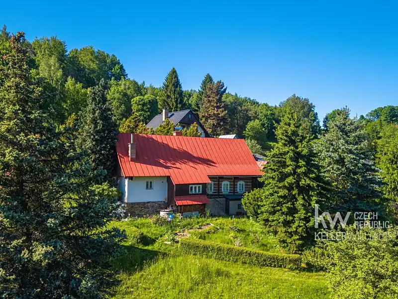 Prodej chalupy 106 m², pozemek 3389 m², Vysoké nad Jizerou – náhled fotky 1