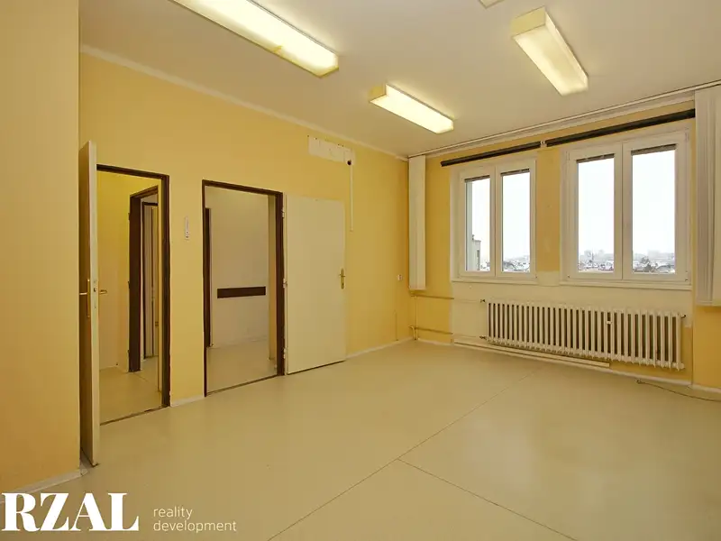 Pronájem ordinace 63 m², Plzeň – náhled fotky 1