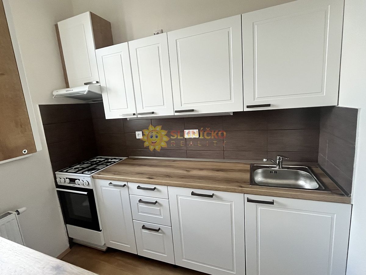 Pronájem bytu 3+kk 91 m² – fotografie 2