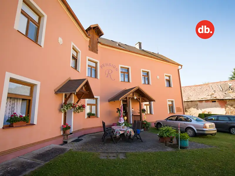 Prodej rodinného domu 300 m², pozemek 1483 m², Teplička – náhled fotky 1