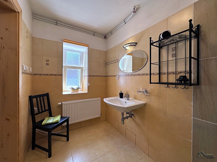 Комерційне приміщення на продаж, 143 м² (18 з 40)