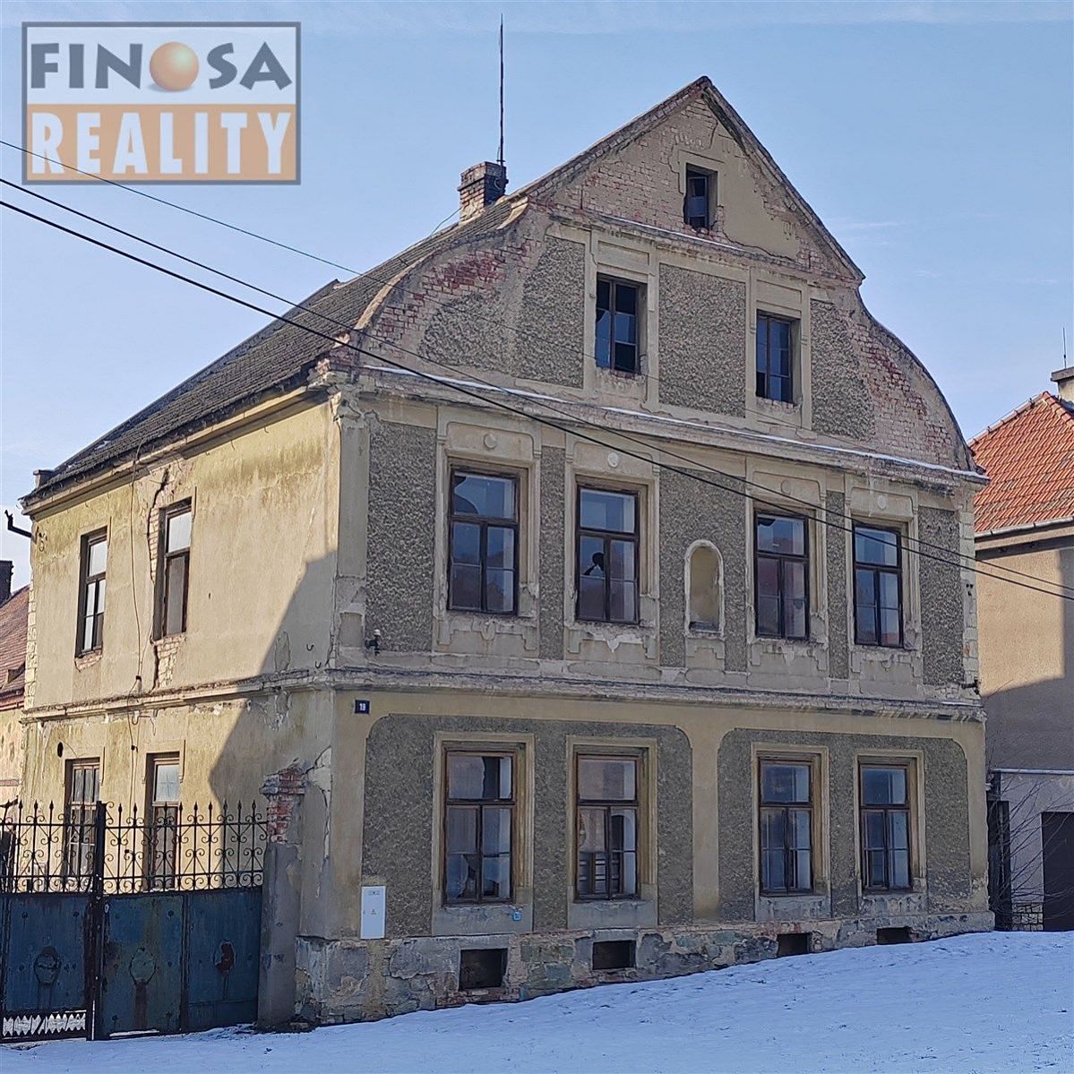 Prodej rodinného domu 276 m², pozemek 2292 m²