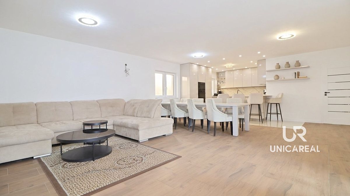 Prodej rodinného domu 230 m², pozemek 1573 m² – fotografie 5