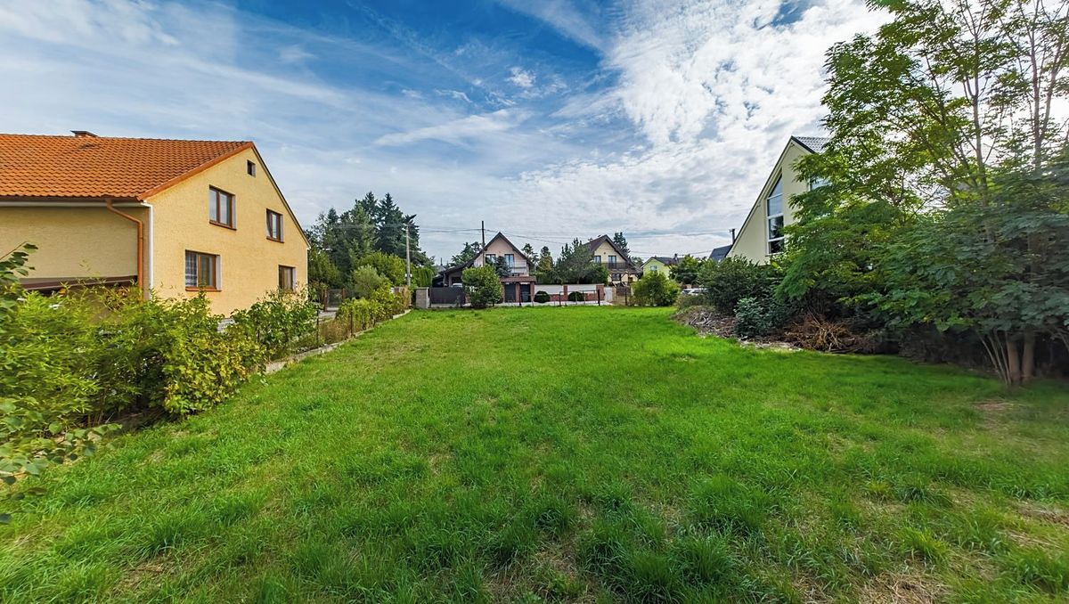 Prodej stavebního pozemku 805 m² – fotografie 5