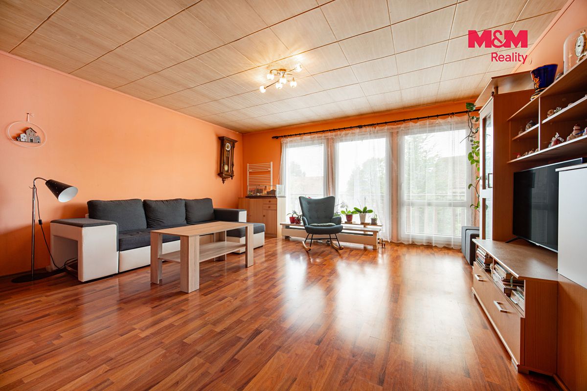 Prodej rodinného domu 180 m², pozemek 805 m² – fotografie 4