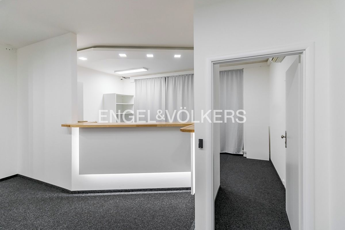 Pronájem kanceláře 175 m² – fotografie 4