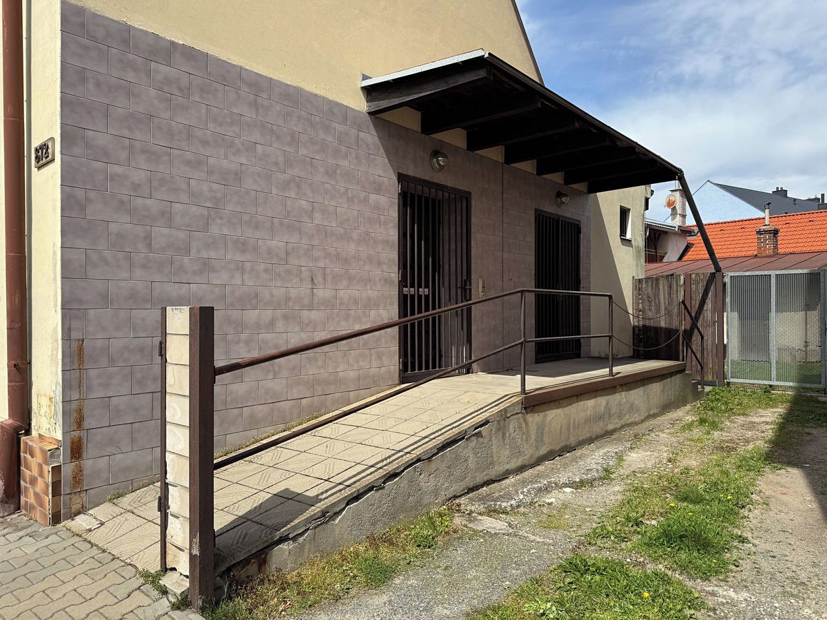 Prodej rodinného domu 108 m², pozemek 227 m² – fotografie 2