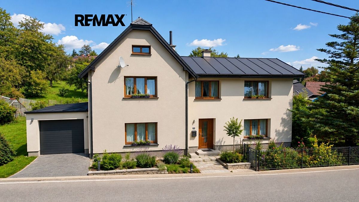 Prodej rodinného domu 240 m², pozemek 517 m² – fotografie 3