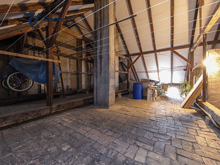 Prodej domu, 306 m² (23 z 27)